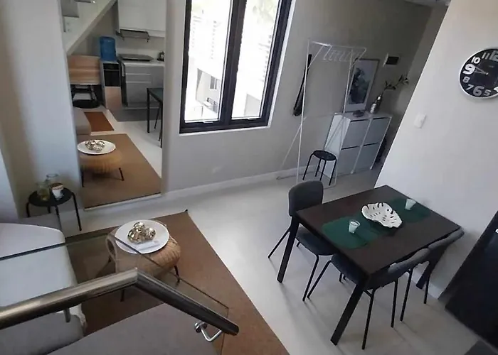 48 Sqm Loft With High Ceilings And City Views *